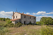 Landhaus Toskana kaufen, Landgut Sant Alessandro Rückseite mit Anbau
