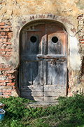 resedio tenuta Toscana, Fattoria Fondi Rustici Montefoscoli, casa rurale La Fornace, ingresso cantina 